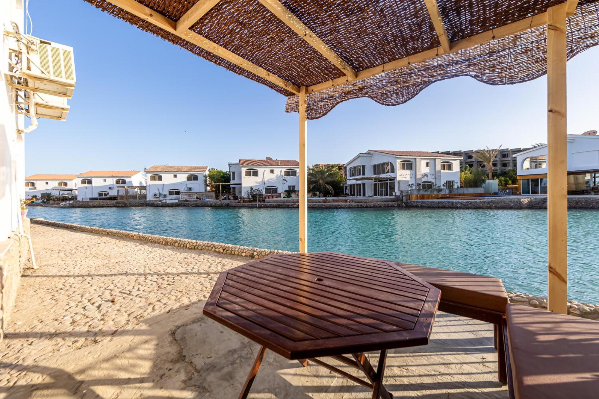 Aden Beach - Sea View Room With Beach Access In Villa Hurghada Eksteriør billede